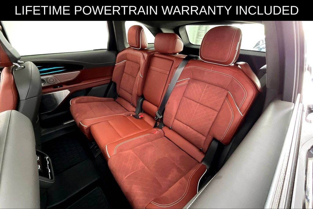 Used 2024 Lincoln Nautilus Black Label AWD/4WD image 34