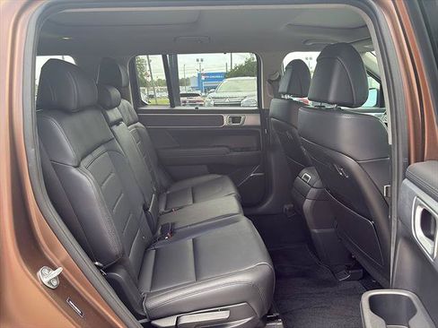 Used 2024 Hyundai Santa Fe Limited FWD image 17
