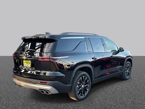 New 2026 Chevrolet Traverse LT w/ Enhanced Driving Package image 4