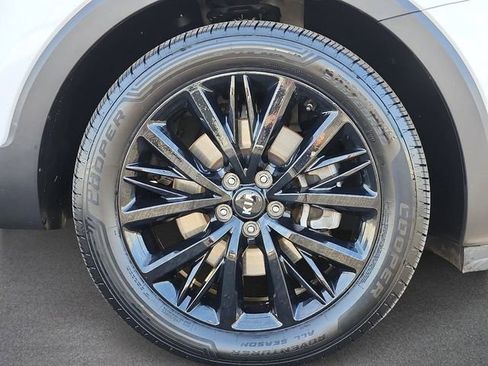 Used 2020 Kia Telluride SX w/ SX Prestige Package image 8