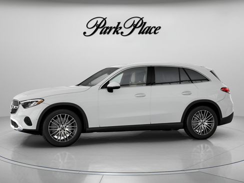 Certified 2026 Mercedes-Benz GLC 300 image 6