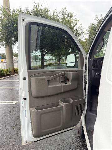 Used 2023 GMC Savana 2500 w/ Driver Convenience Package RWD image 21