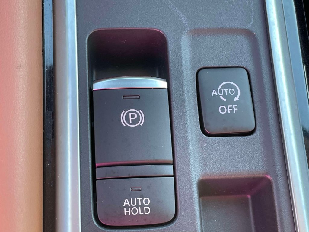 Used 2025 Nissan Pathfinder Platinum w/ Cargo Package FWD image 30