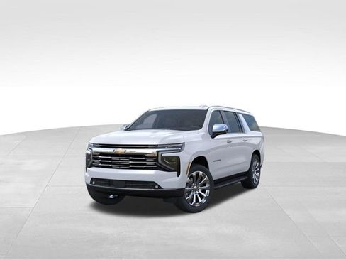 New 2026 Chevrolet Suburban Premier image 8
