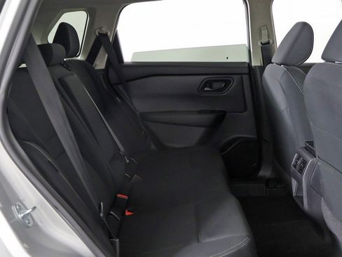 Used 2024 Nissan Rogue S image 26