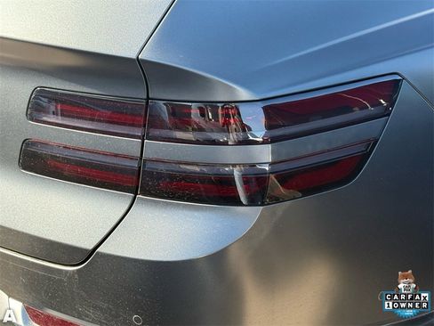 Used 2022 Genesis GV80 3.5T Prestige Signature image 10