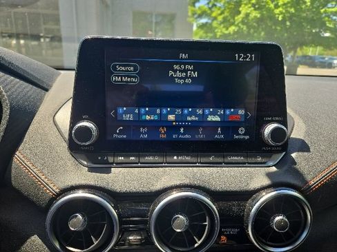 Used 2023 Nissan Sentra SR w/ Midnight Edition Package FWD image 24