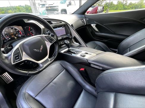 Used 2017 Chevrolet Corvette Stingray Convertible RWD image 9