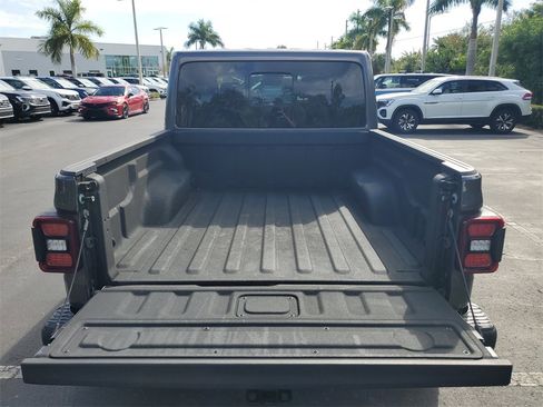 Used 2020 Jeep Gladiator Rubicon image 7