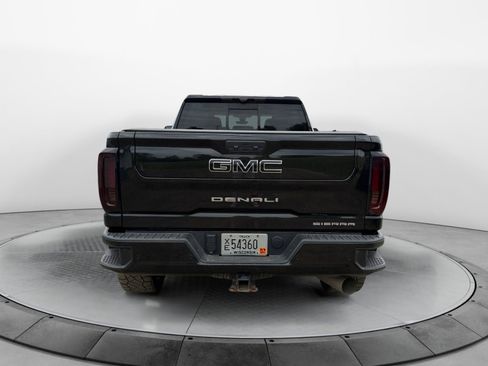Used 2022 GMC Sierra 2500 Denali w/ Denali Black Diamond Edition AWD/4WD image 6