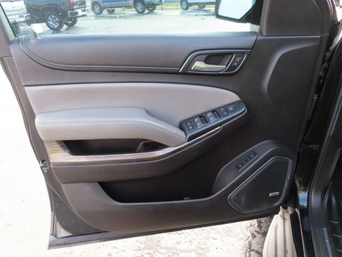 Used 2015 Chevrolet Tahoe LT image 19