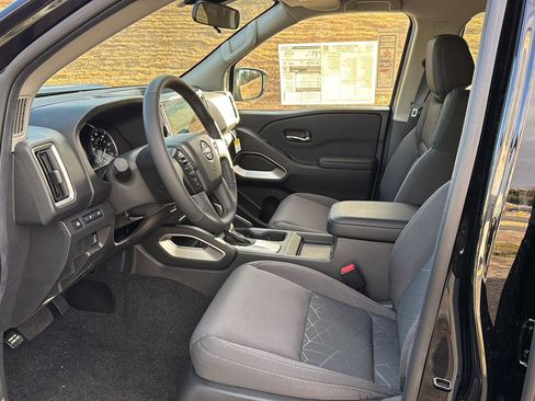 New 2026 Nissan Frontier SV w/ SV Convenience Package image 8