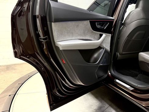 Used 2022 Audi SQ7 Prestige w/ Prestige Package AWD/4WD image 17