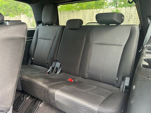 Used 2020 Ford Expedition XLT RWD image 24