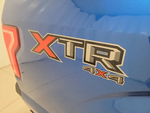 Used 2016 Ford F150 XLT w/ XTR Package image 11