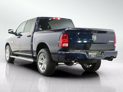 Used 2018 RAM 1500 Express w/ Express Value Package AWD/4WD image 3