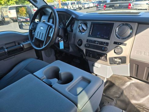 Used 2015 Ford F250 XLT image 11