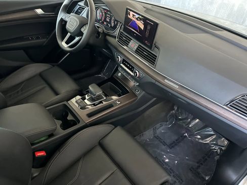 Used 2024 Audi Q5 e Premium w/ Convenience Package AWD/4WD image 16