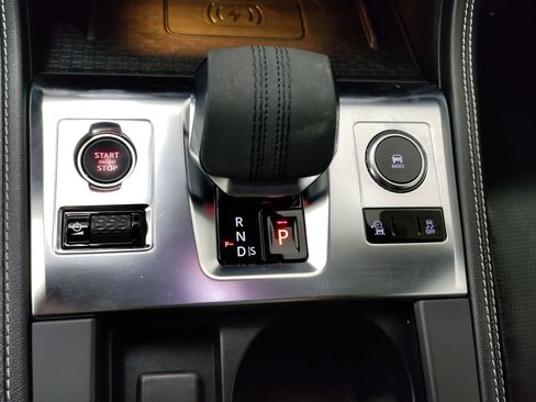 Used 2024 Jaguar F-PACE R-Dynamic S image 24