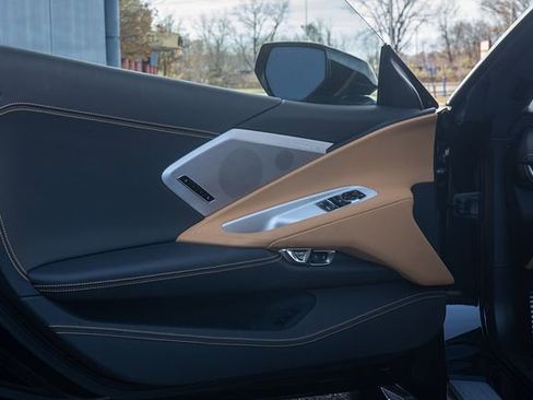 Used 2023 Chevrolet Corvette Stingray Premium Cpe w/ Z51 Performance Package image 11