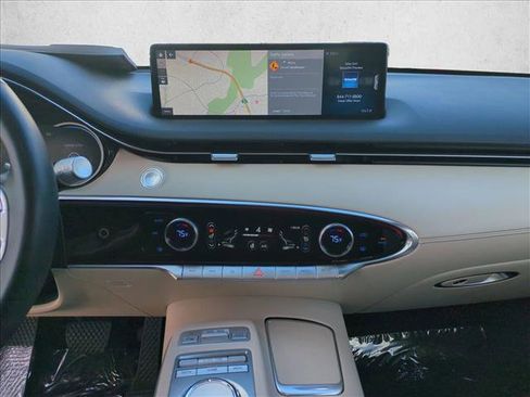 Used 2022 Genesis GV70 2.5T w/ Advanced Package image 15