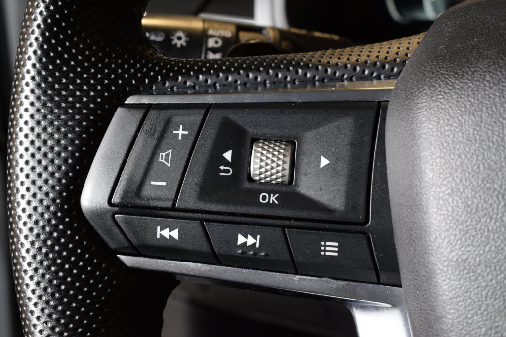 Used 2023 Mitsubishi Outlander SE AWD/4WD image 23