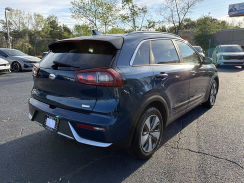 Used 2018 Kia Niro LX image 8
