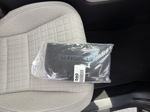 New 2026 Honda HR-V LX image 33