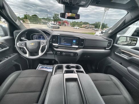 Used 2025 Chevrolet Silverado 1500 LT RWD image 20