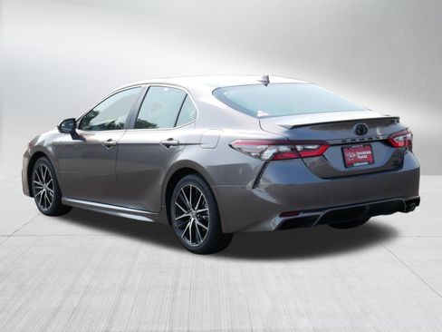 Certified 2024 Toyota Camry SE w/ Blackout Package (TMS) AWD/4WD image 5