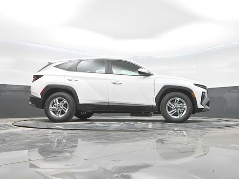 New 2026 Hyundai Tucson SE image 30