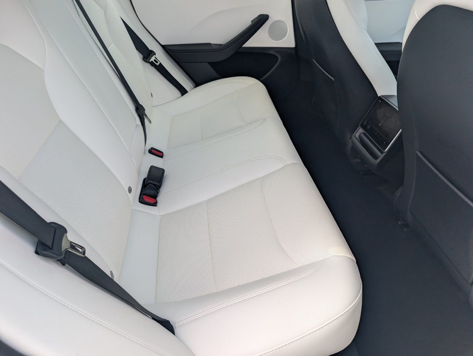 Used 2025 Tesla Model 3 RWD image 8