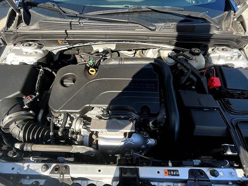 Used 2020 Chevrolet Malibu LT w/ Fleet LT Safety Plus Package image 28