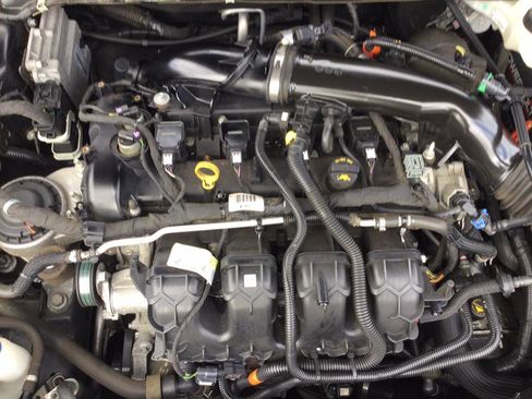 Used 2020 Ford Fusion SE image 23