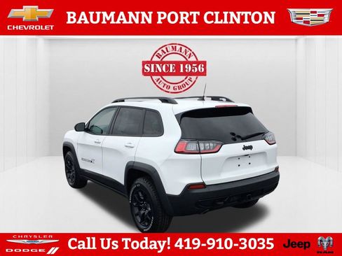 Used 2022 Jeep Cherokee Latitude w/ Trailer Tow Group AWD/4WD image 8