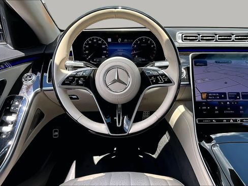Used 2022 Mercedes-Benz S 500 4MATIC image 6