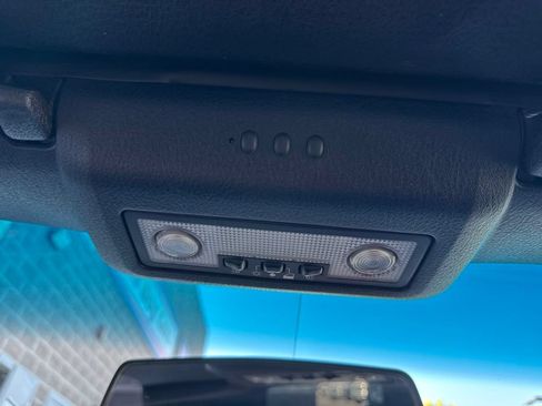 Used 2004 Ford Thunderbird RWD image 23