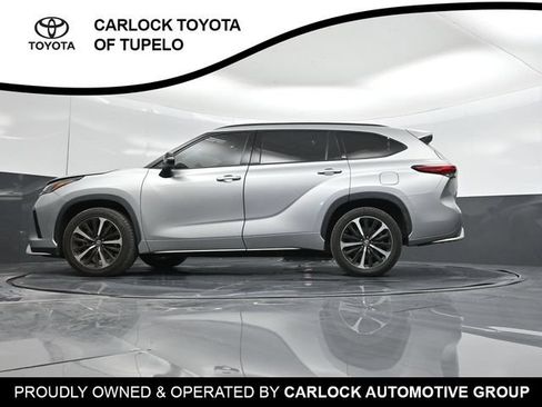 Used 2022 Toyota Highlander XSE FWD image 49
