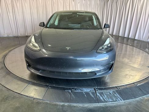 Used 2022 Tesla Model 3 Long Range AWD/4WD image 2