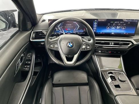 Used 2023 BMW 330i xDrive Sedan AWD/4WD image 11