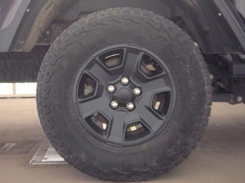 Used 2022 Jeep Gladiator Mojave w/ LED Lighting Group image 19