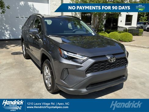 Used 2025 Toyota RAV4 XLE w/ Convenience Package image 1