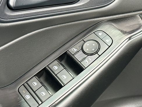 Certified 2025 Nissan Rogue S image 8