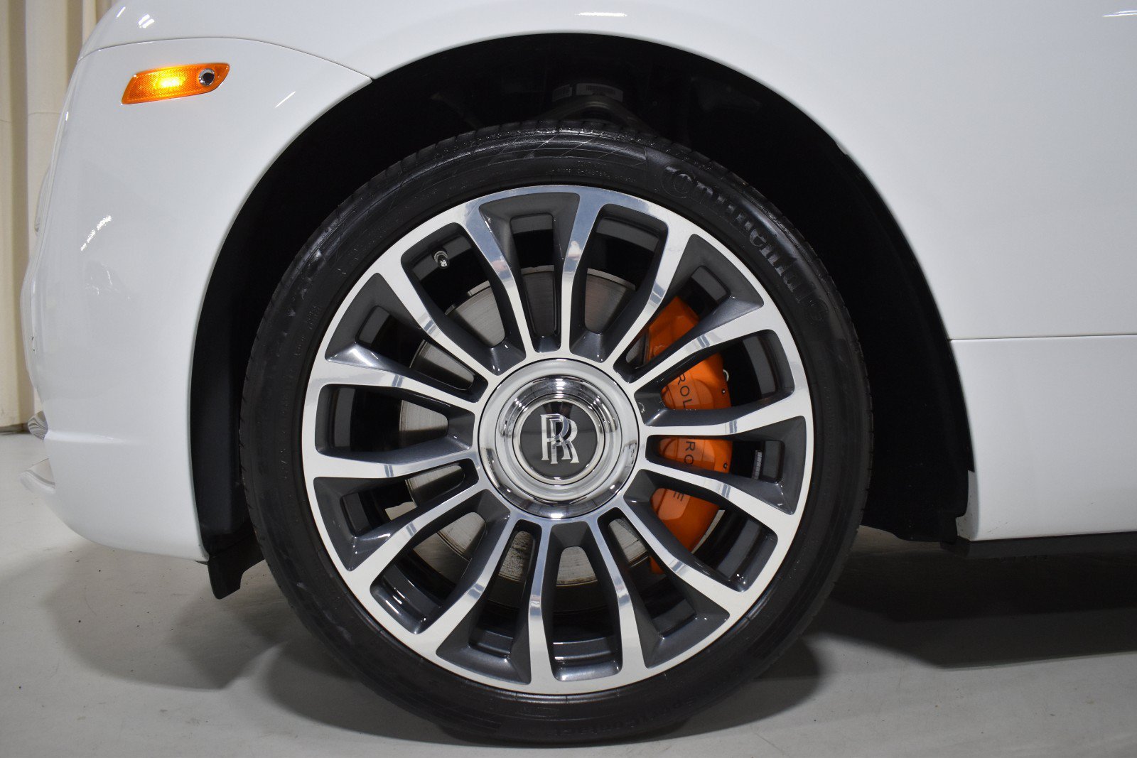 Certified 2020 Rolls-Royce Dawn RWD image 23
