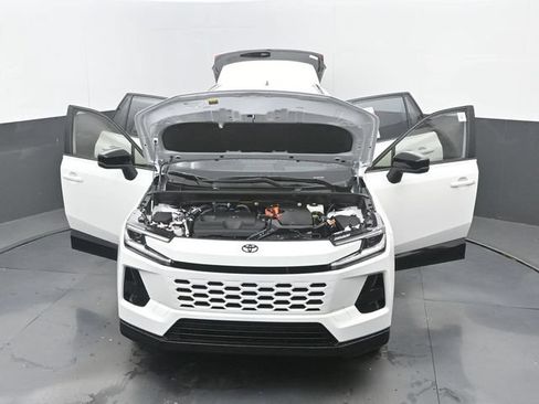 Used 2026 Toyota RAV4 SE AWD/4WD image 33