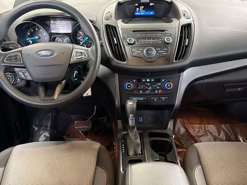 Used 2017 Ford Escape SE FWD image 25