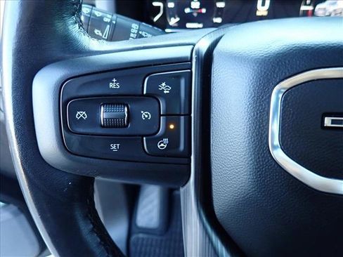 Used 2023 GMC Yukon Denali Ultimate AWD/4WD image 17