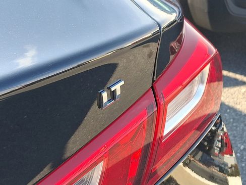 Used 2024 Chevrolet Malibu LT image 16