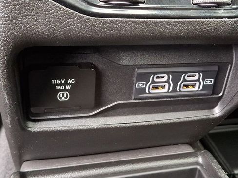 Used 2021 Jeep Grand Cherokee L Limited AWD/4WD image 11