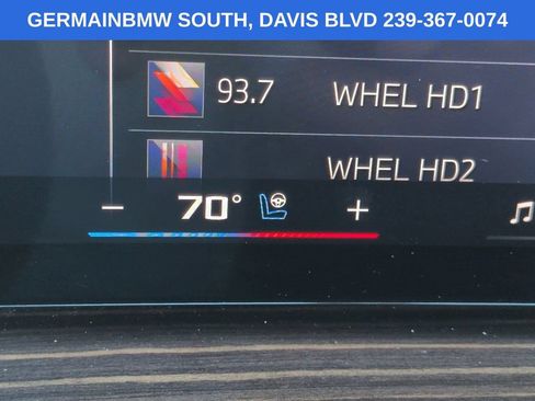 Used 2025 BMW X7 M60i AWD/4WD image 26